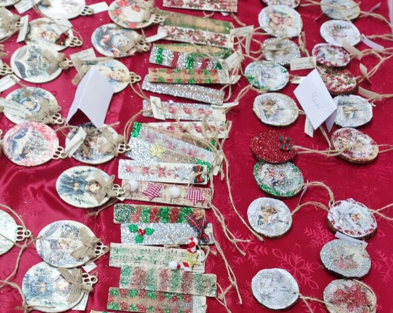 Χριστουγεννιάτικο παζάρι στο 2ο Γυμνάσιο Κατερίνης!